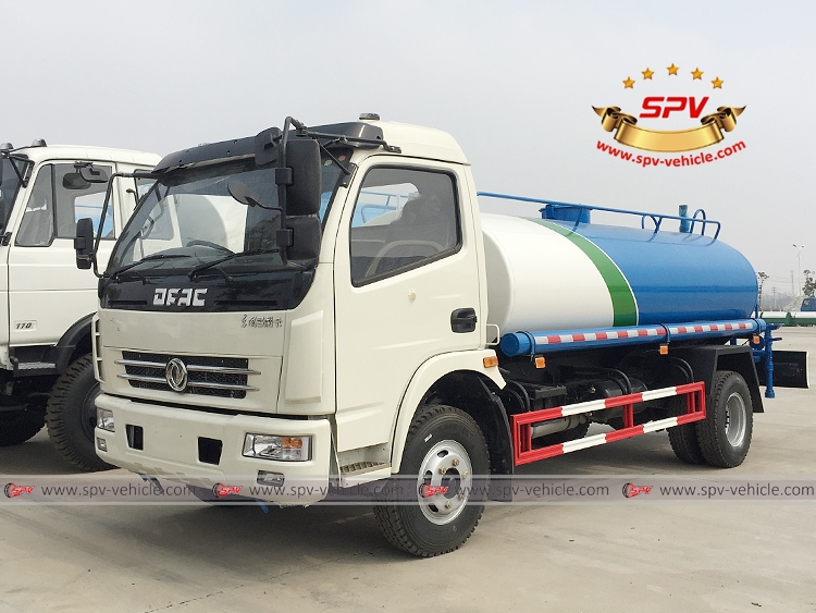 6,000 Litres RHD Water Sprinkler Truck -LF